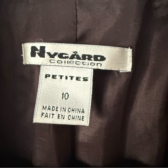 Late 90”s Vintage Peter Nygard Penny Lane Chocolate Velvet Feel Embroidered Coat - Picture 3 of 7
